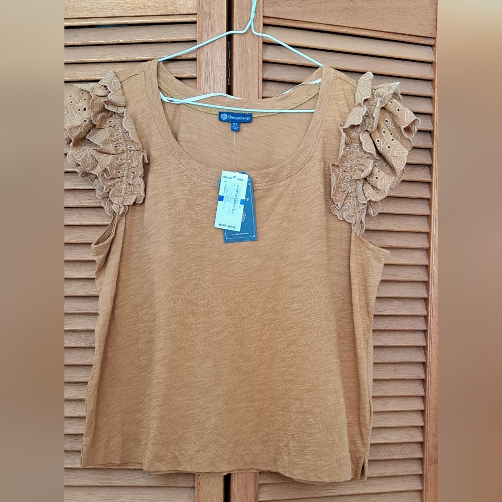 NWT DEMOCRACY shirt size XL